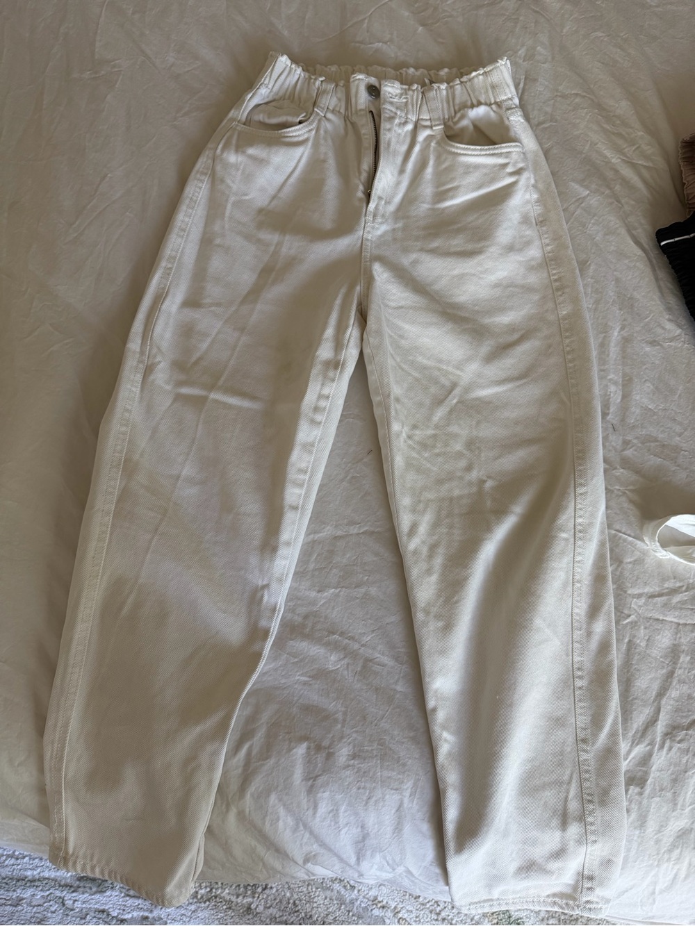 H&M Cream Straight-Leg Jeans with Elastic Waist